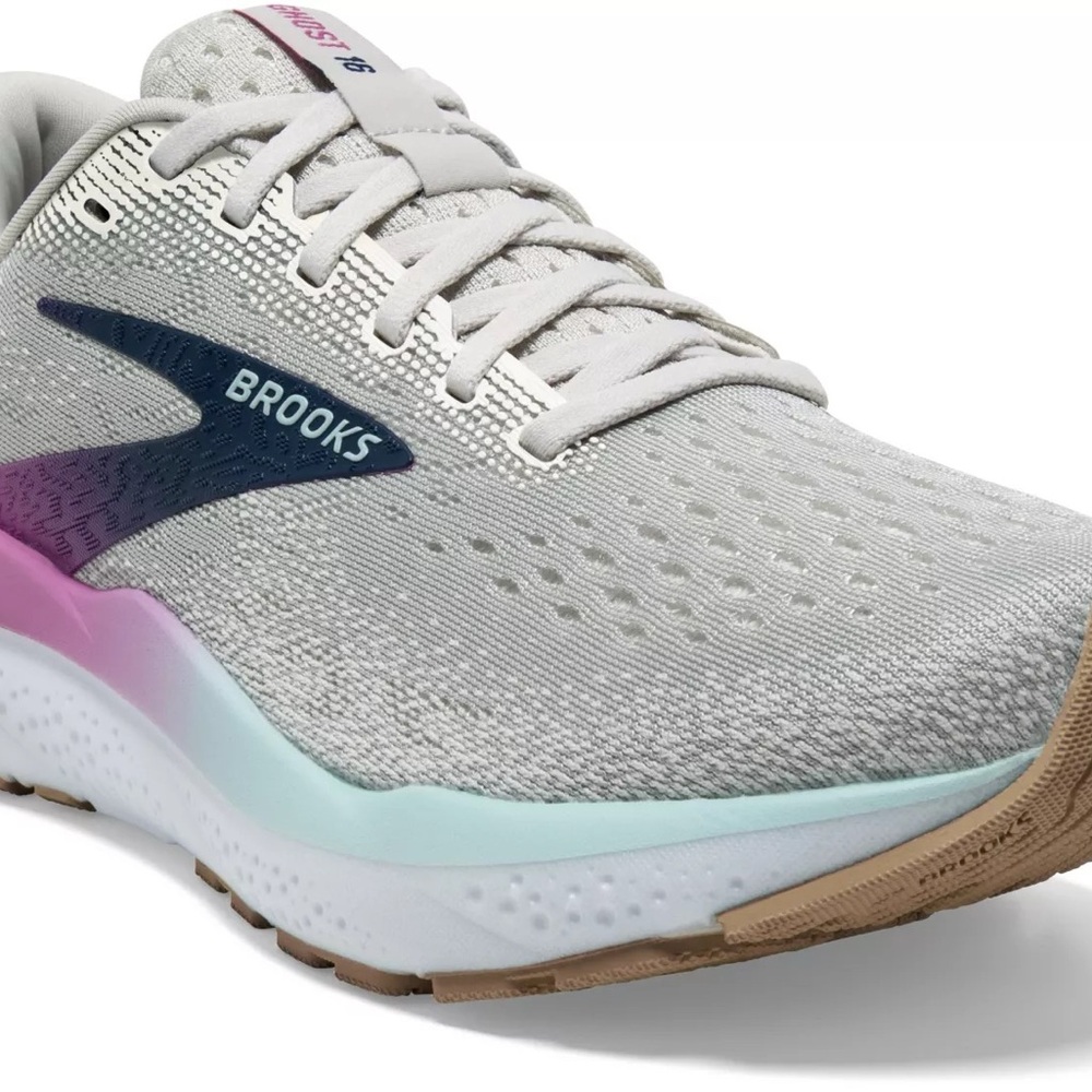 Women Brooks